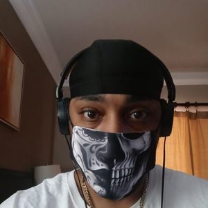 Meet your Posher, Emanuel